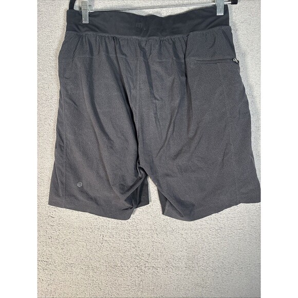 Lululemon Shorts Men’s Size 32" Waist Pace Breaker Black Gray Crackle - Picture 10 of 16